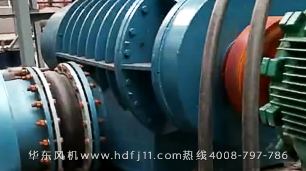 L系列羅茨風(fēng)機02.jpg L系列羅茨風(fēng)機02.jpg